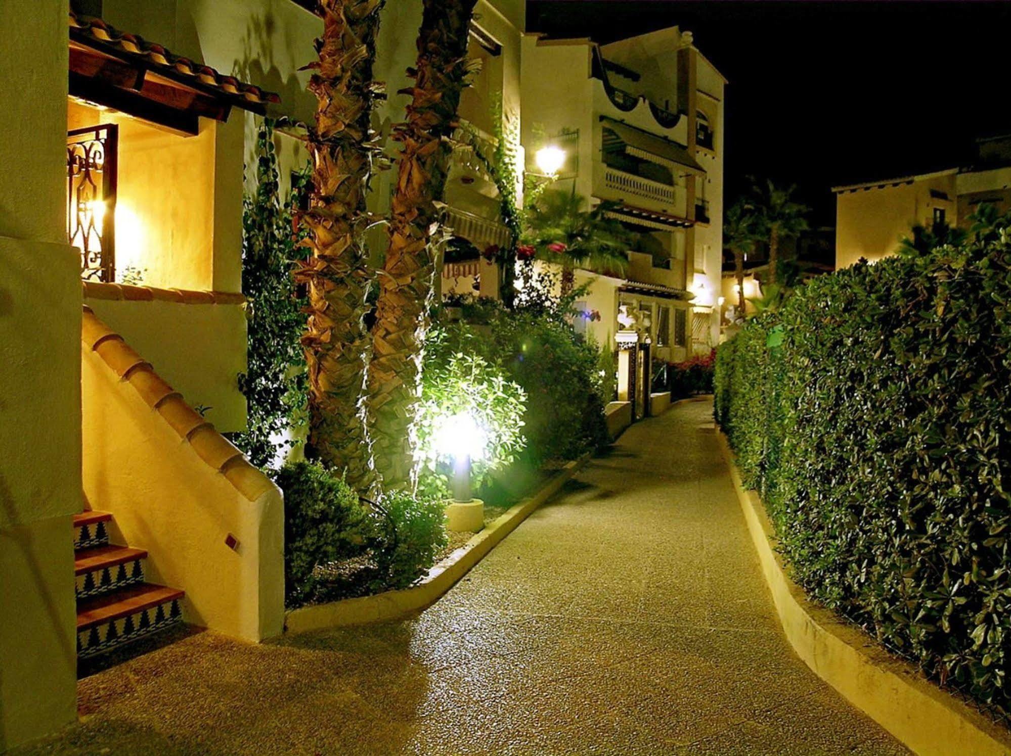 Ona Aldea Del Mar Aparthotel Torrevieja Ngoại thất bức ảnh